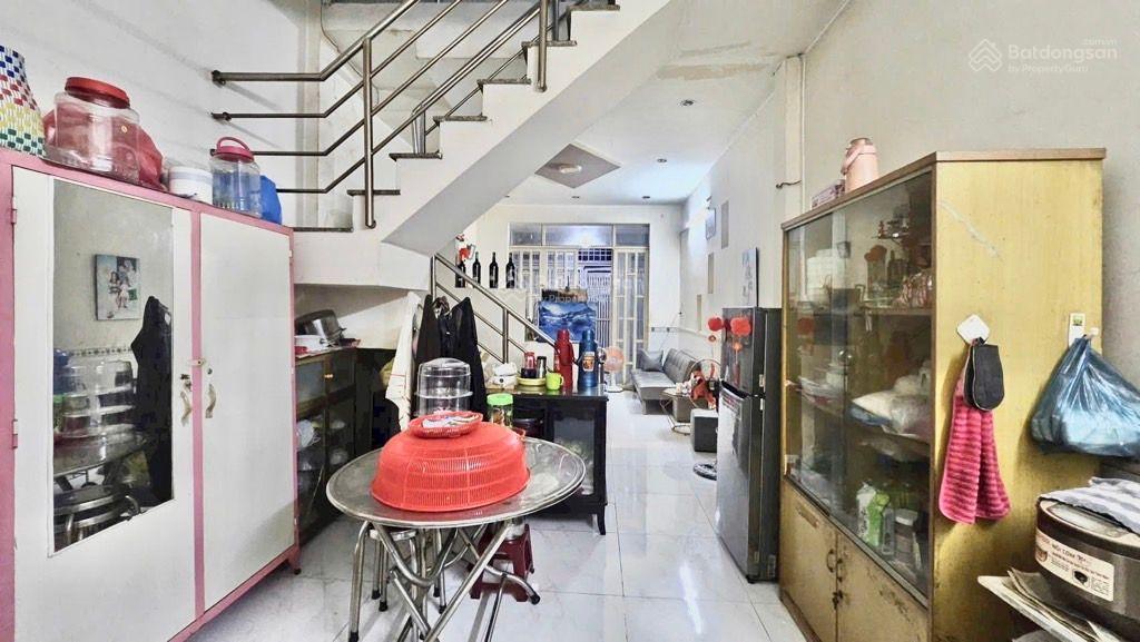 Nhà thật 100% hẻm xe hơi thông 40.9m2 2 tầng gần thống nhất giá tốt