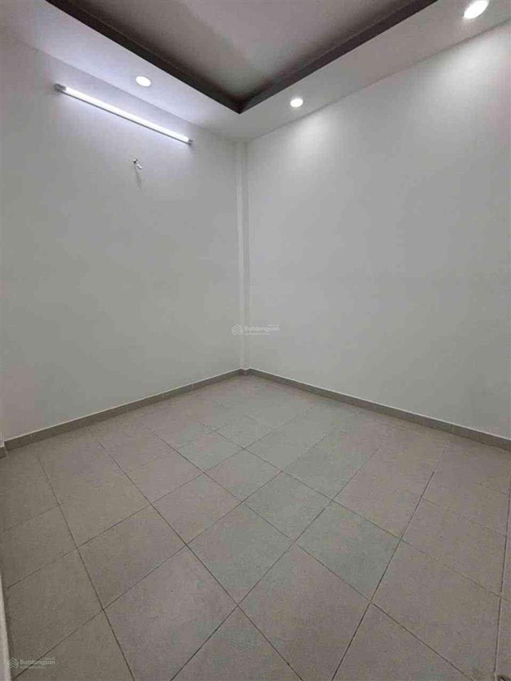 Nhà riêng gần emart phan huy ích tài chính nhỉnh 4