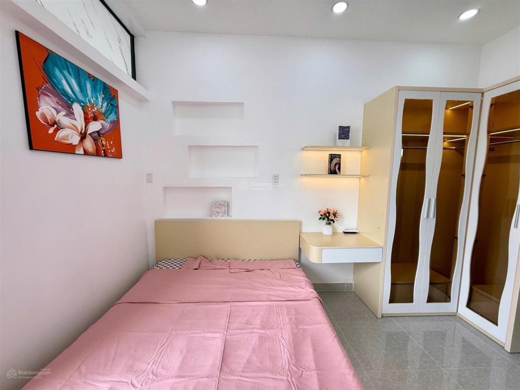 Nhà có phòng ngủ trệt ông bà ở thoải mái!