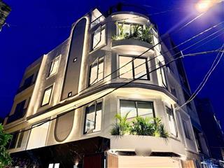 Mua nhà cho gia đình ưu tiên sự thoải mái, căn góc 2 mặt thoáng, ô tô đậu ngay trong nhà!