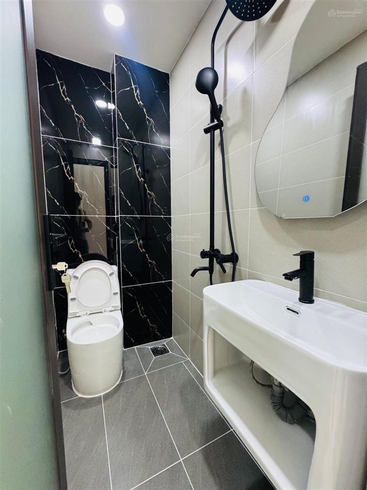 Tầm 3 nhà 3 tầng, full nội thất, sổ sách chỉnh chu!