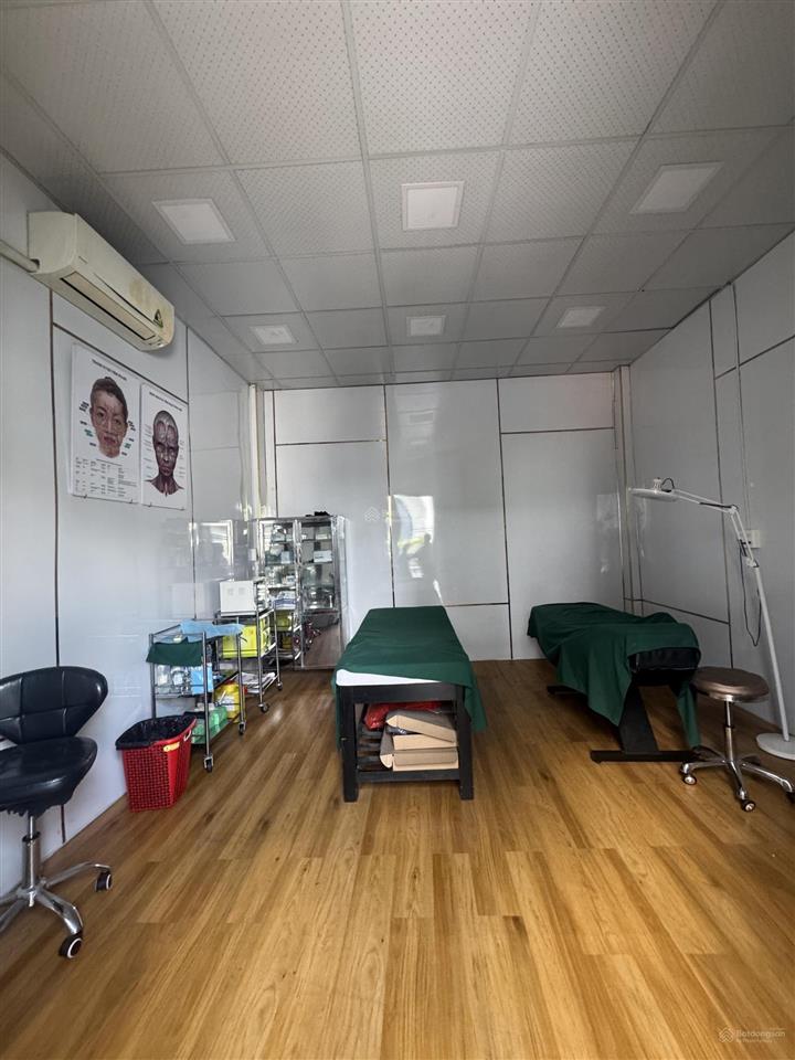 Hiếm có 1 căn ngang 6,1m hẻm xe hơi tránh nhau chỉ 6,4 tỷ còn thương lượng!
