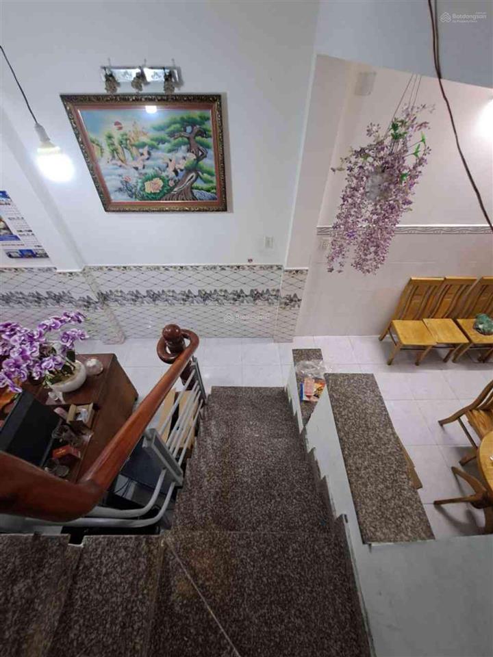 Gò vấp có căn này xe hơi đỗ cổng, 3 phòng ngủ, nhỉnh nhẹ 5 tỷ