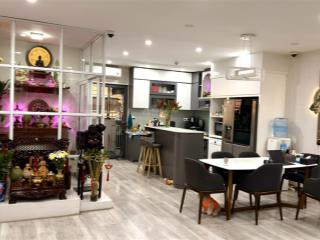 chinh-chu-ban-gap-cc-era-town-147m2-gia-soc-45-titru-them-109tr-tien-so-hongbao-het-thue-phi-bds30378345