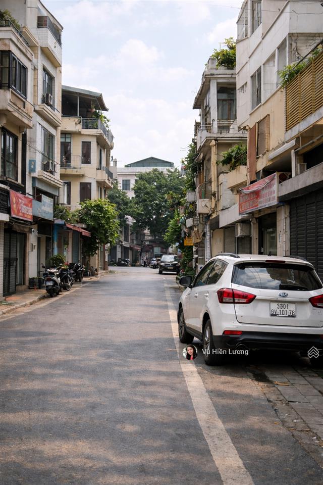 Chính chủ cần bán mảnh đất ô tô tránh, mặt tiền 8m. phù hợp xây ccmn tại tây hồ