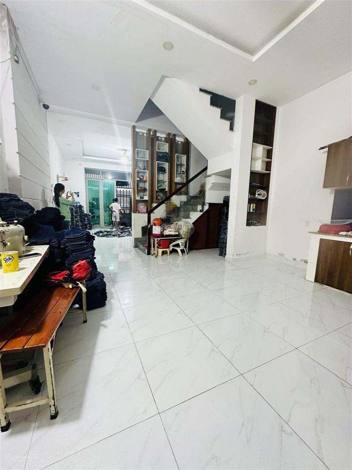Hoà bình tô hiệu sát đầm sen 5mx16m 2 tầng đường xe tải thông kinh doanh buôn bán được