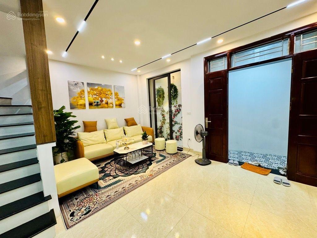 Cực hiếm bán nhà nam dư 35m2, 5 tầng ô tô đỗ cổng nhỉnh 7 tỷ