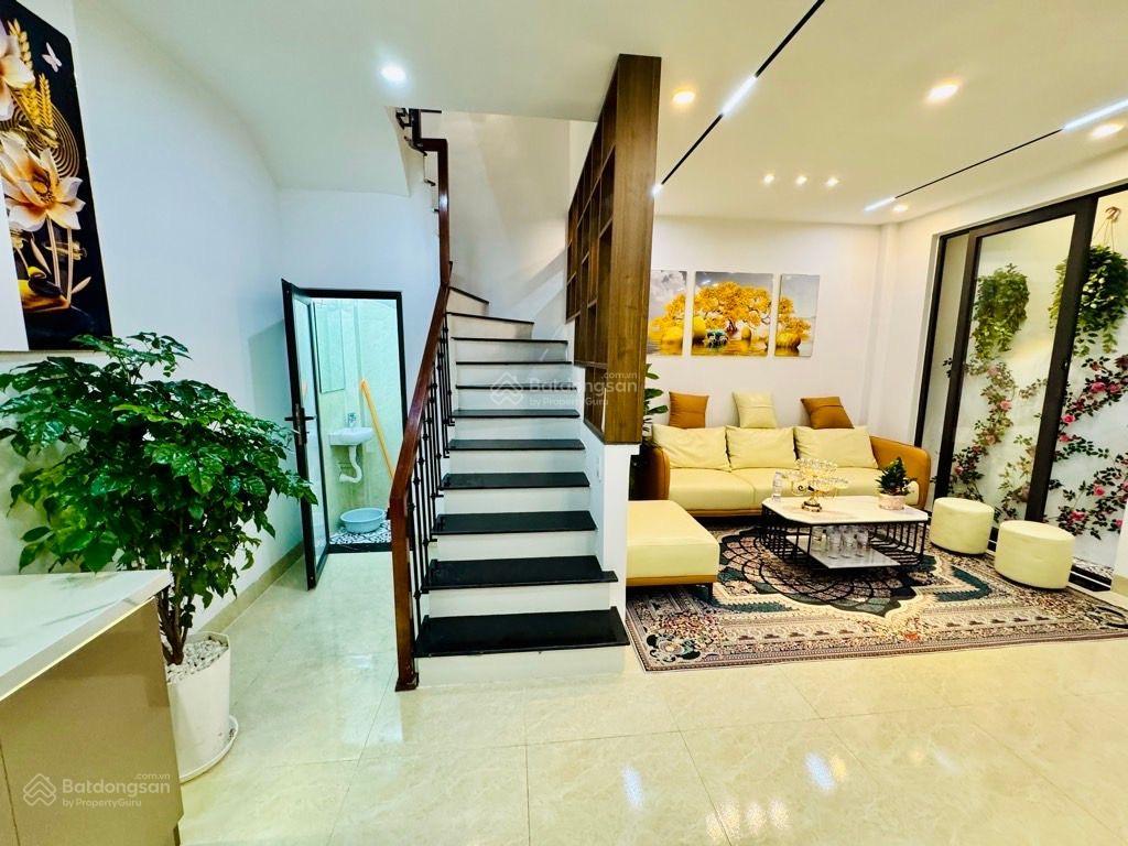Cực hiếm bán nhà nam dư 35m2, 5 tầng ô tô đỗ cổng nhỉnh 7 tỷ