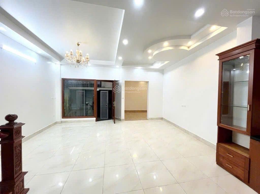 Xã đàn  dân xây 4 ngủ  khung cột  gần phố  60m2  10.8 tỷ