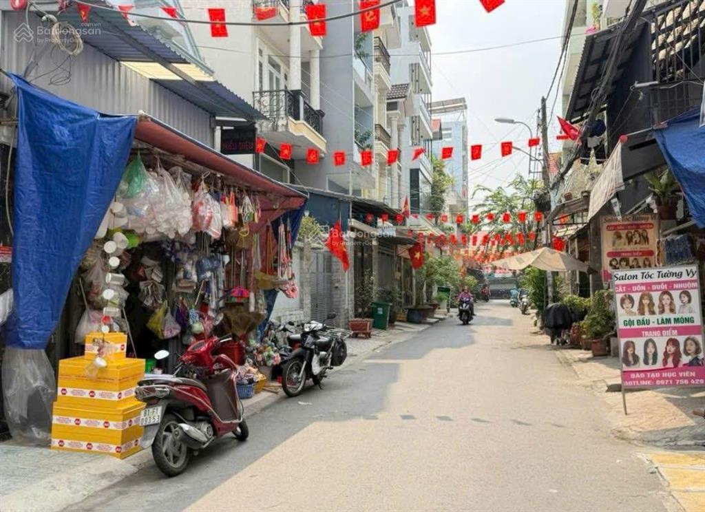 Bán nhà hxh 7m lê thị hồng , phường gò vấp ,dt  5x18m , trệt 4 lầu có thang máy