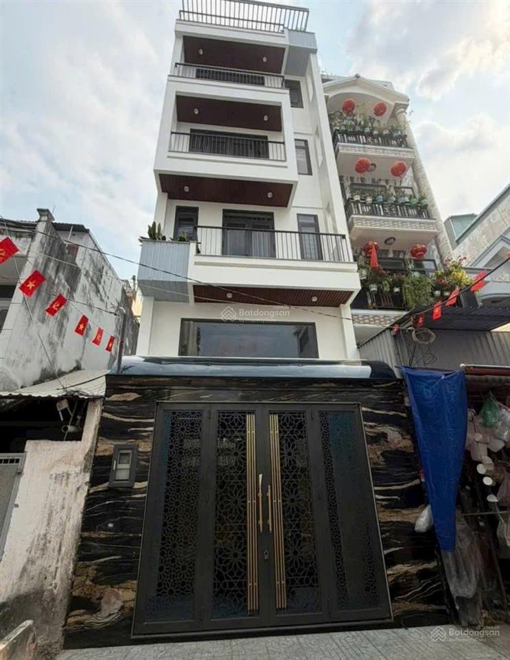 Bán nhà hxh 7m lê thị hồng , phường gò vấp ,dt  5x18m , trệt 4 lầu có thang máy