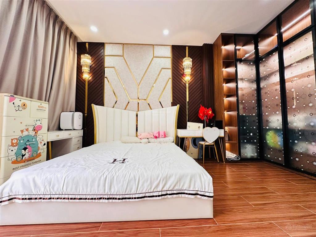 Bán nhà giá ngộp tại quận 6 đường hậu giang, 80m2/ 5 tỷ 2, sổ hồng riêng chính chủ.