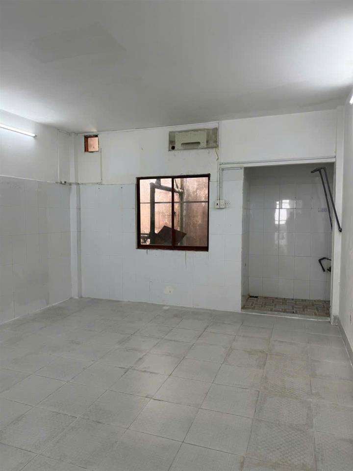 SIÊU PHẨM MẶT TIỀN CỘNG HÒA KINH DOANH SẦM UẤT – VỊ TRÍ VÀNG, DÒNG TIỀN CHO THUÊ LÊN ĐẾN
