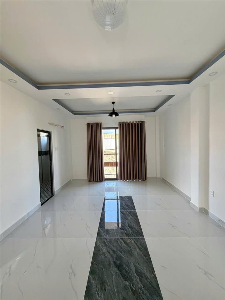 Nhà mới 5 tầng Đặng Văn Ngữ, DT 37m², KT 6x6m, hẻm xe hơi thông, giá 9.99 tỷ