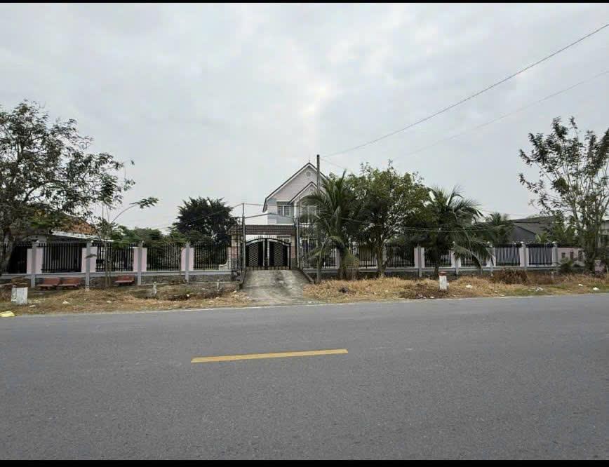CHÍNH CHỦ BÁN KHUÔN VIÊN 11.000M² MẶT TIỀN QUỐC LỘ 54 – BIỆT THỰ 2 TẦNG – VƯỜN CHÔM CHÔM