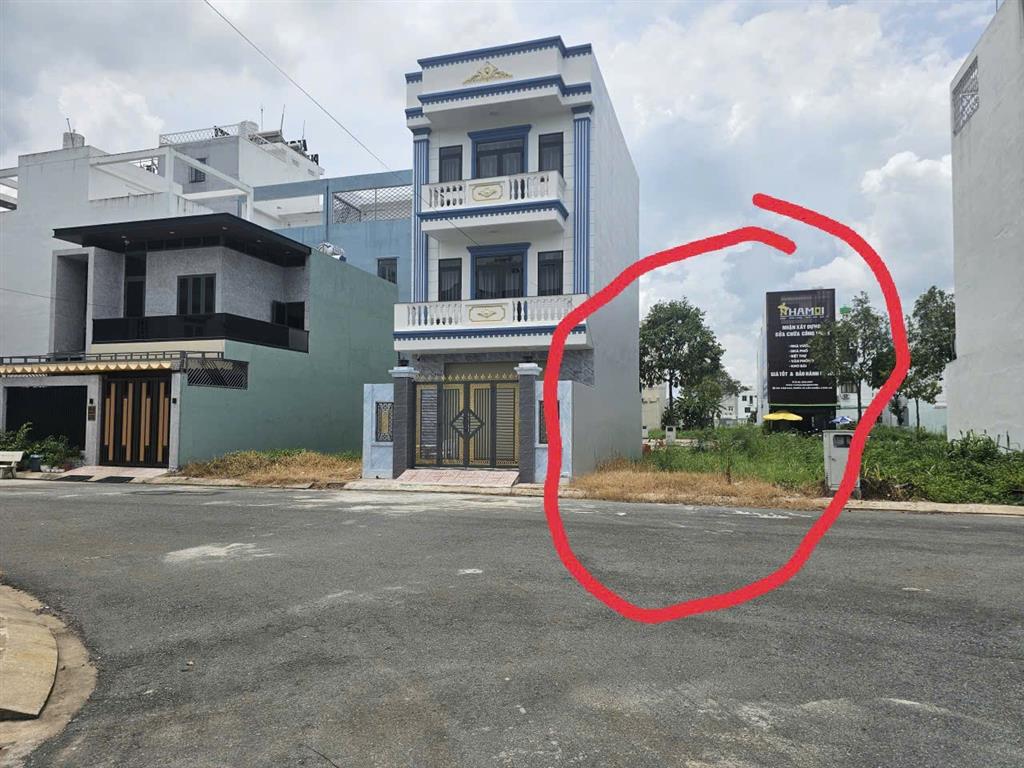 CHÍNH CHỦ BÁN LÔ ĐẤT ĐẸP, VUÔNG VỨC, MẶT TIỀN ĐƯỜNG NHỰA 10M TẠI KHU ĐÔ THỊ FIVE STAR ECO