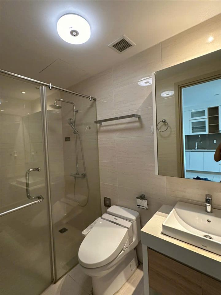 CẦN CHO THUÊ CĂN HỘ 1PN – FULL NỘI THẤT – TẦNG CAO – VIEW THÀNH PHỐ – GIÁ 15TR/THÁNG TẠI