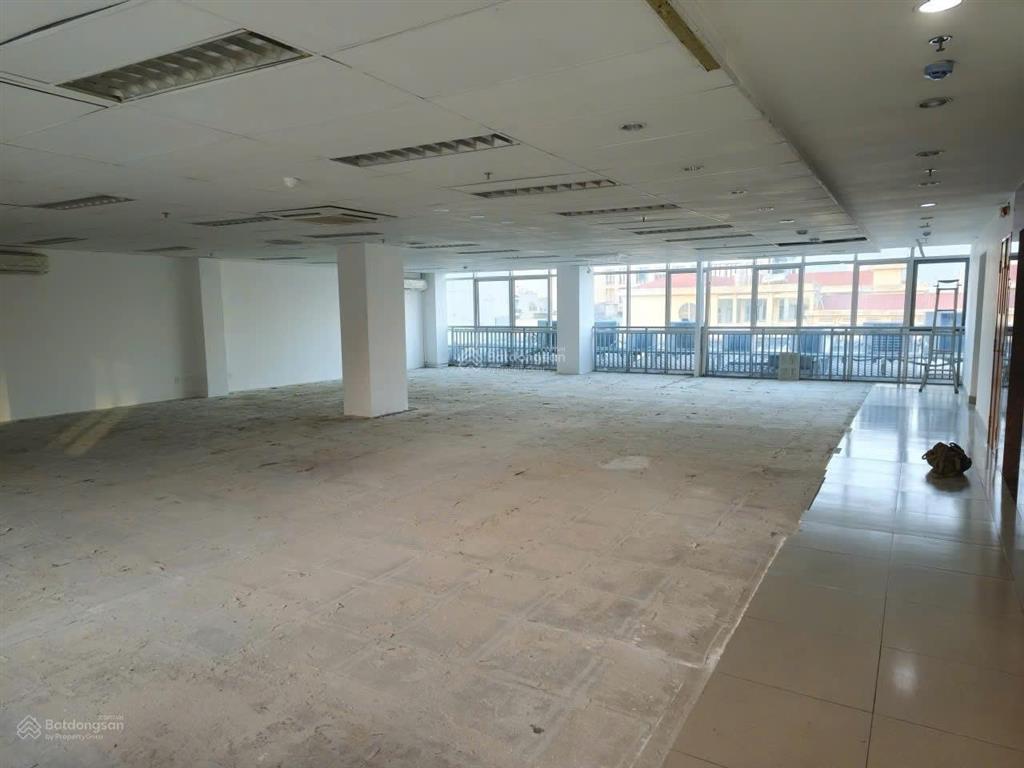Cho thuê văn phòng Quận 1 - DT 180-275m2 - giá tốt 460.000Đ/m2 - hầm xe máy, xe hơi rộng