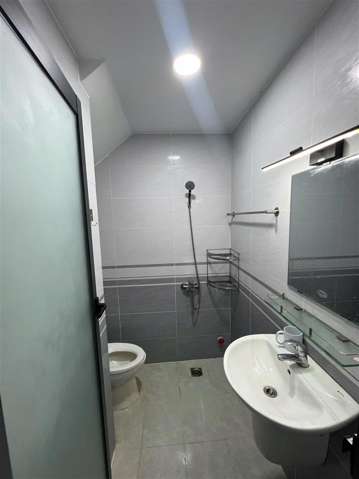 CHO THUÊ PHÒNG FULL NỘI THẤT – NHÀ BÈ, GẦN TRƯỜNG ĐẠI HỌC MỞ