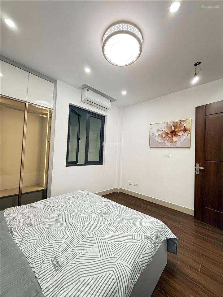 Bán nhà ngõ 19 kim đồng, 40m2 x 4 tầng, ô tô, 12 tỷ