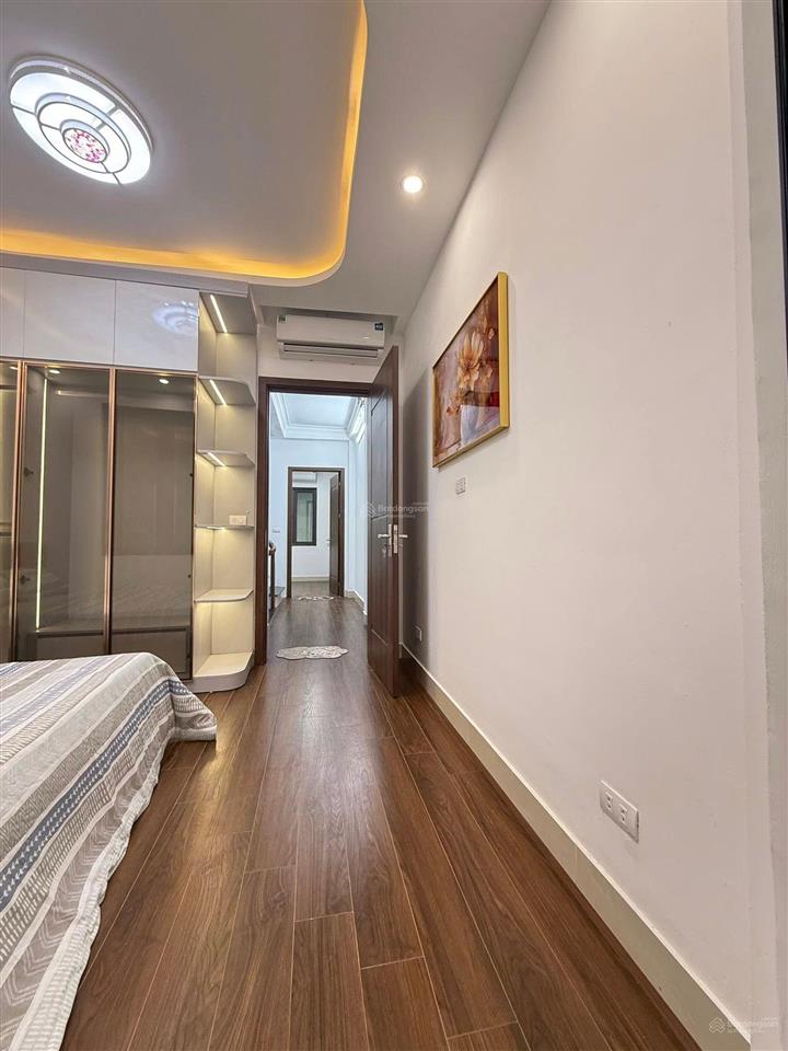 Bán nhà ngõ 19 kim đồng, 40m2 x 4 tầng, ô tô, 12 tỷ