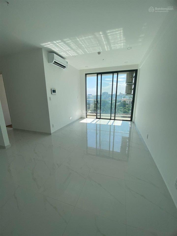 Chủ cần bán căn 2 phòng ngủ toà a view sông diện tích 68 m2 nhà mới 95%  tú cata 0909 931 ***