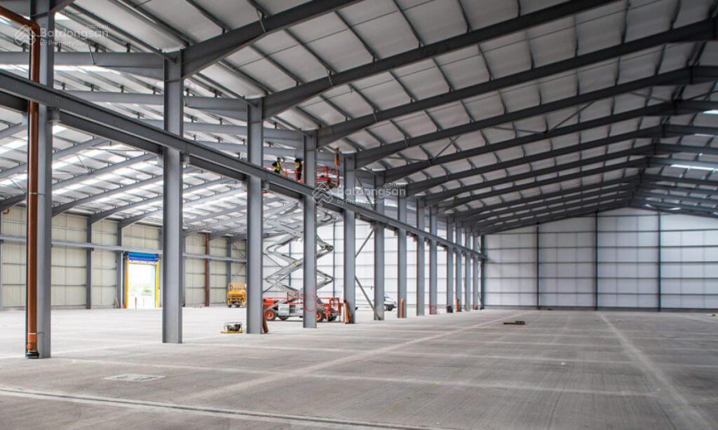 Cho thuê kho, nhà xưởng 1.000m2 tại hoà khánh  mới 100%, giá chỉ 65k/m2/th