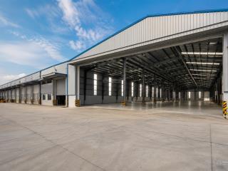 Cho thuê nhà kho 1.800m2 trong kcn hòa cầm  giá chỉ 50k/m2/th