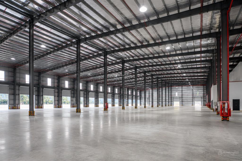 Cho thuê nhà kho 5000m2 mới xây trong kcn hoà khánh. sẵn pccc, giá chỉ có 75 nghìn/m2/th