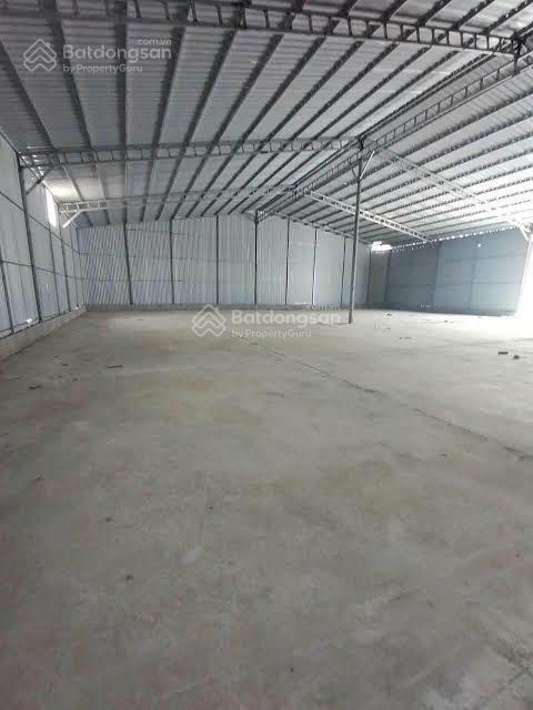Cho thuê kho 550m2 gần hoàng văn thái
