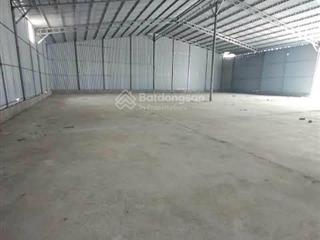 Cho thuê kho 550m2 gần hoàng văn thái