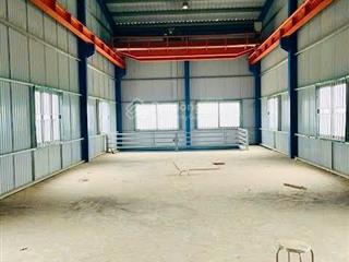 Cho thuê kho 500m2 có sẵn cẩu trục trong kcn hòa khánh