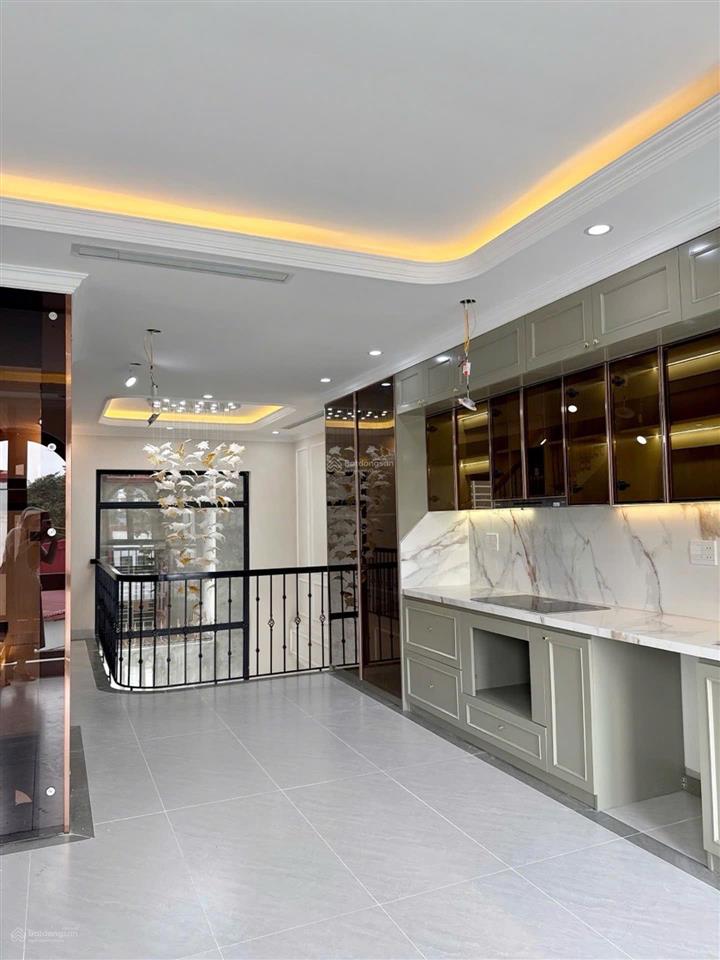Bán nhà phố thương mại cao cấp  193 văn cao, hải phòng
