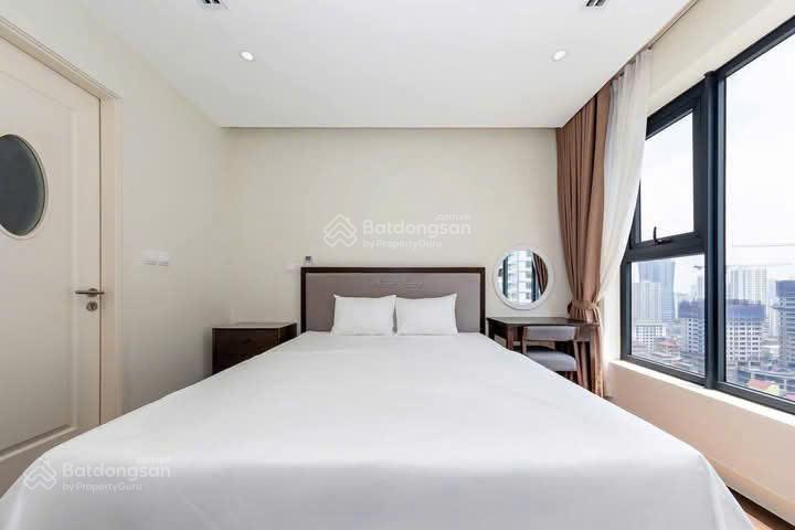 Chính chủ bán căn the legend 109 nguyễn tuân 73m2, 2 ngủ, full nội thất, giá 7.9 tỷ