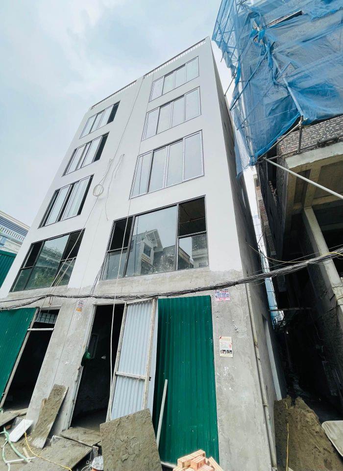 Bán nhà ngõ 541 Bát Khối, 30m 6 tầng xây mới, 7.8 tỷ