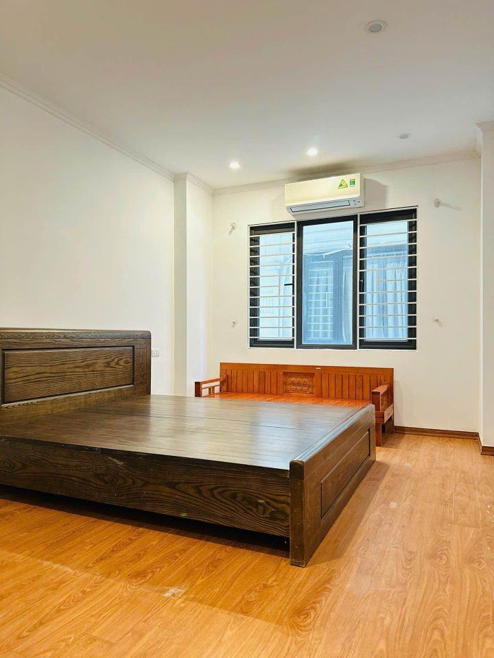 Bán nhà Ngõ 64 Thạch Bàn, 30m vuông 5 tầng 7,15 tỷ