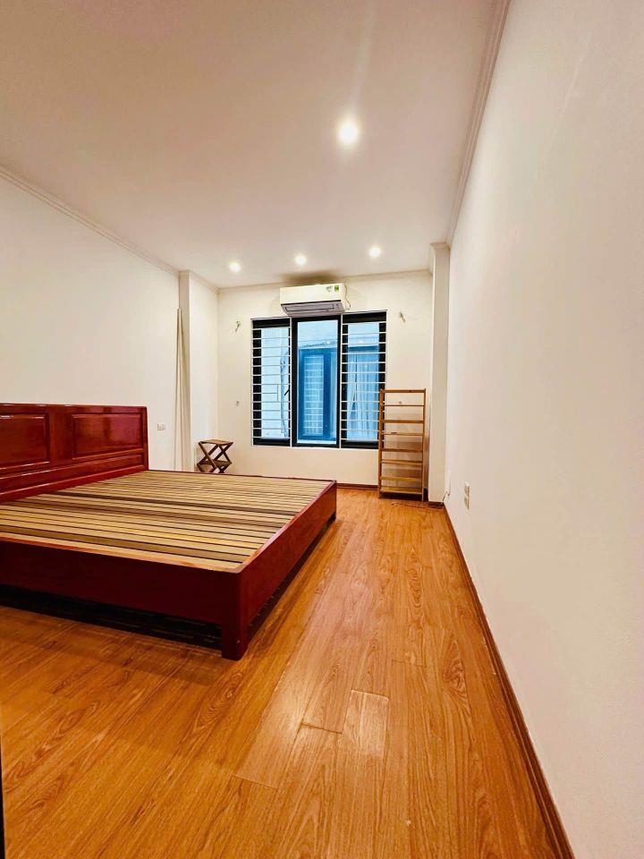 Bán nhà Ngõ 64 Thạch Bàn, 30m vuông 5 tầng 7,15 tỷ