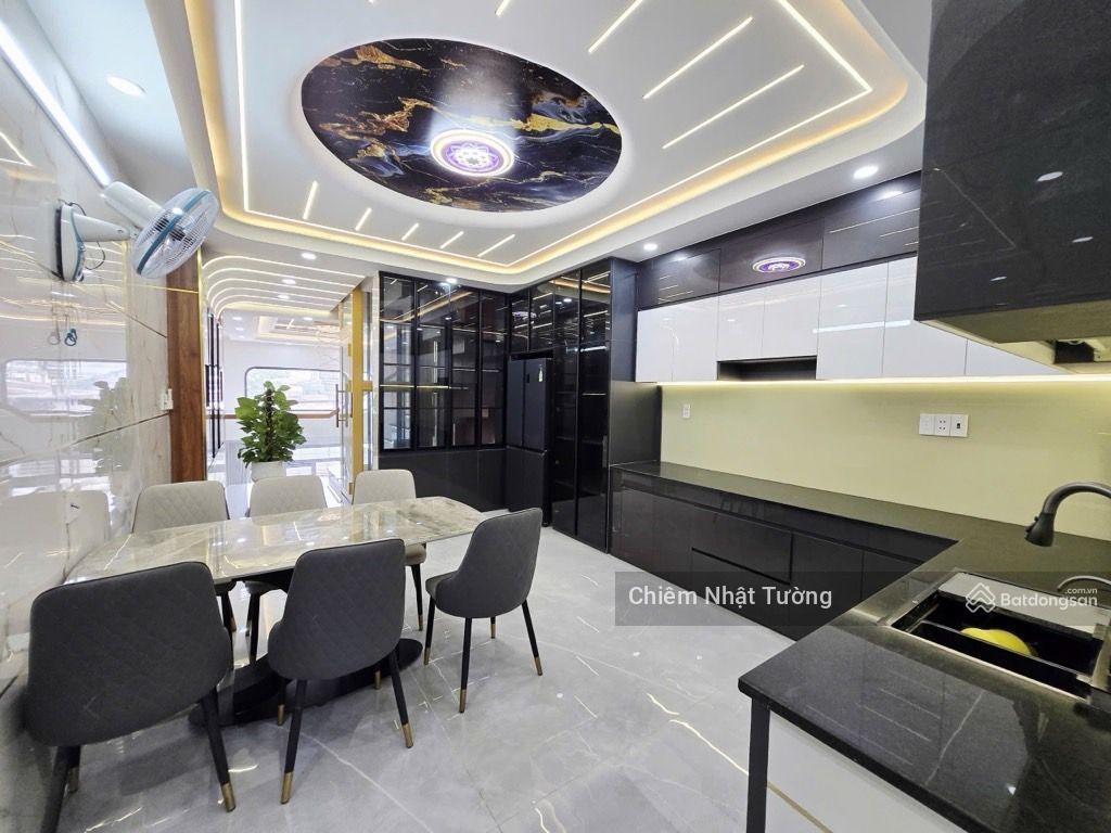 Siêu phẩm đẹp lung linh, 6 tầng thang máy,4m x 16m(64m2) tặng full nội thất, giá hơn 9 tỷ