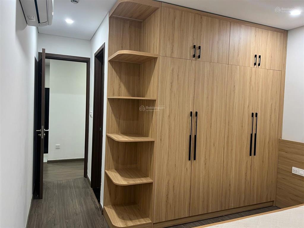 Căn hộ 3 phòng ngủ fpt hướng đông bắc tầng trung đủ nội thất có dòng tiền 21 tr/tháng (chính chủ)
