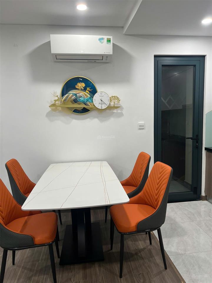 Căn hộ 3 phòng ngủ fpt hướng đông bắc tầng trung đủ nội thất có dòng tiền 21 tr/tháng (chính chủ)