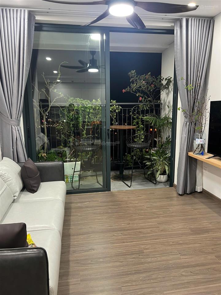 Căn hộ 3 phòng ngủ fpt hướng đông bắc tầng trung đủ nội thất có dòng tiền 21 tr/tháng (chính chủ)