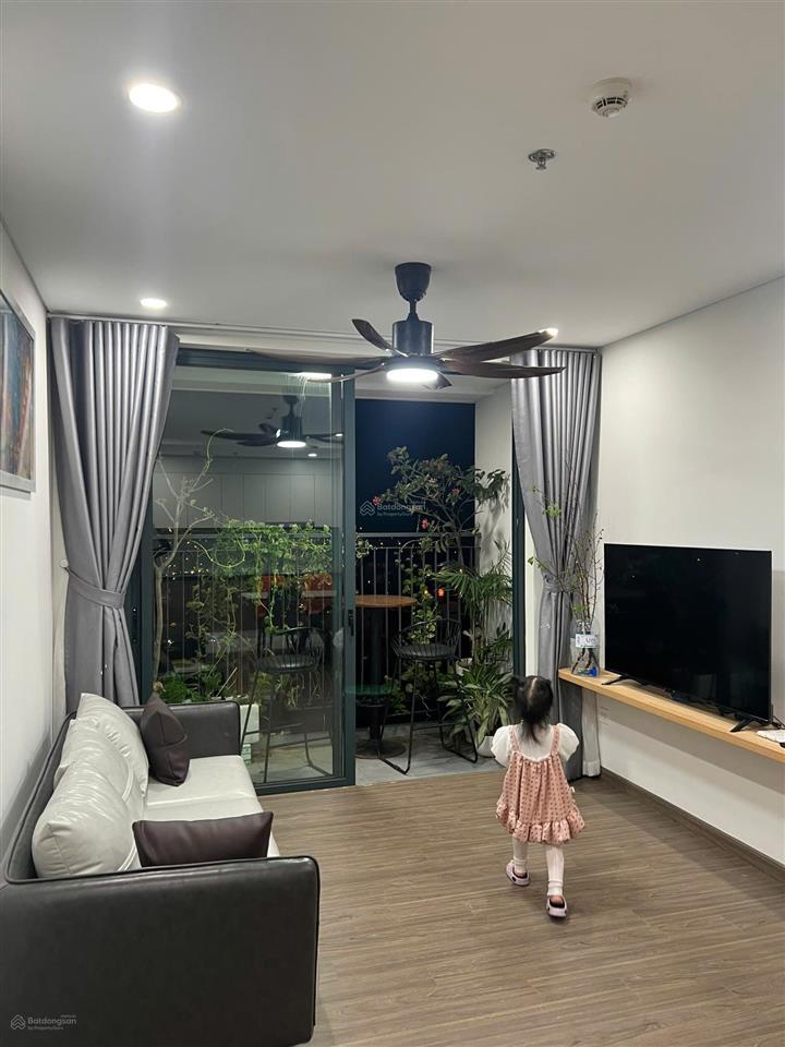 Căn hộ 3 phòng ngủ fpt hướng đông bắc tầng trung đủ nội thất có dòng tiền 21 tr/tháng (chính chủ)