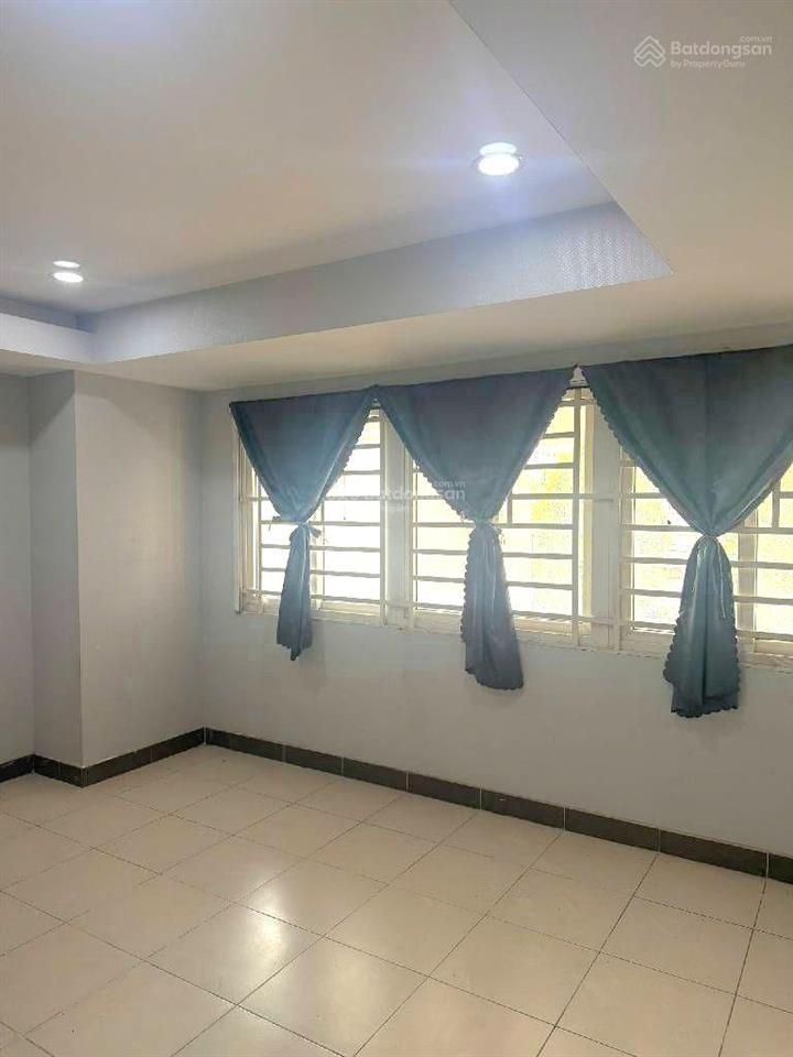 Shophouse 3 mặt tiền ngay vành đai 2 chỉ 5.4 tỷ 158m ngang hơn 10m kinh doanh cực