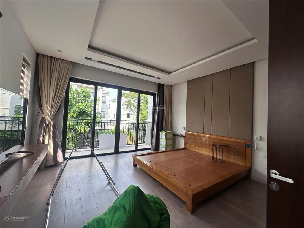 Chính chủ bán nhà số 17 đường 11 nine south. căn góc giữa thoáng.  0908 355 *** mr cảnh