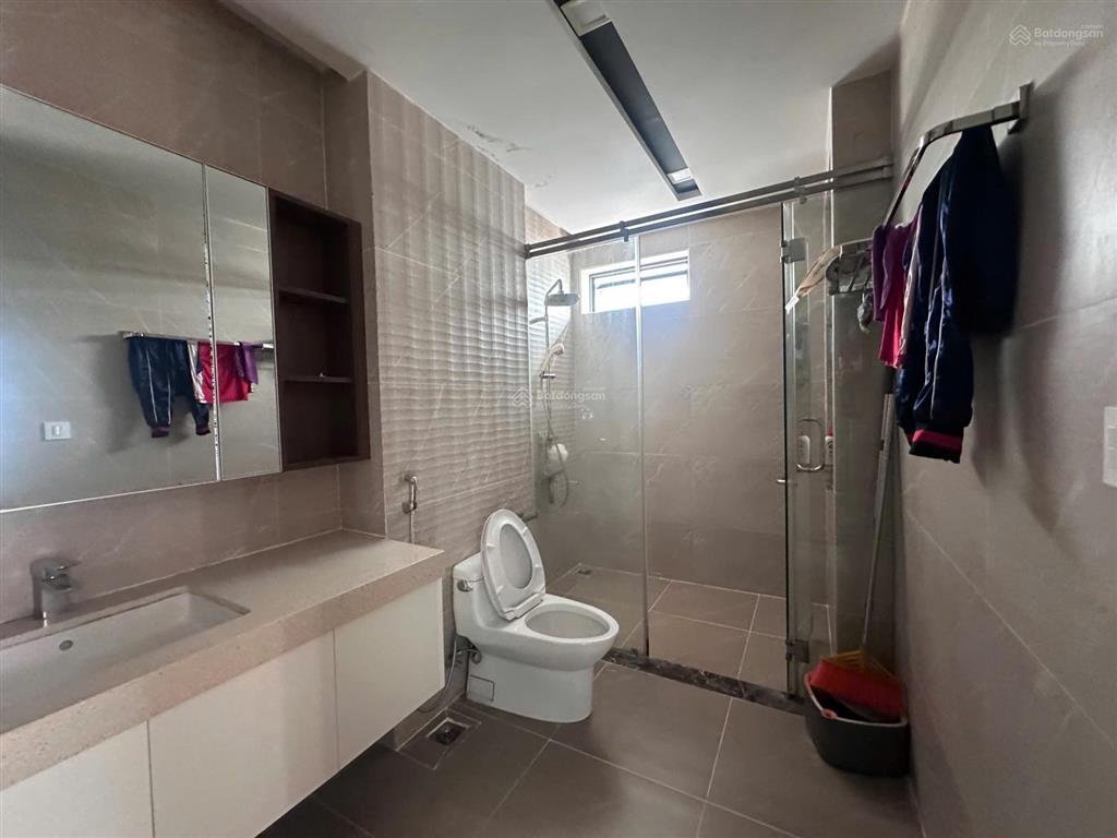 Chính chủ bán nhà số 17 đường 11 nine south. căn góc giữa thoáng.  0908 355 *** mr cảnh