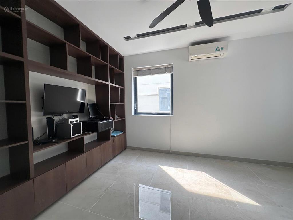 Chính chủ bán nhà số 17 đường 11 nine south. căn góc giữa thoáng.  0908 355 *** mr cảnh