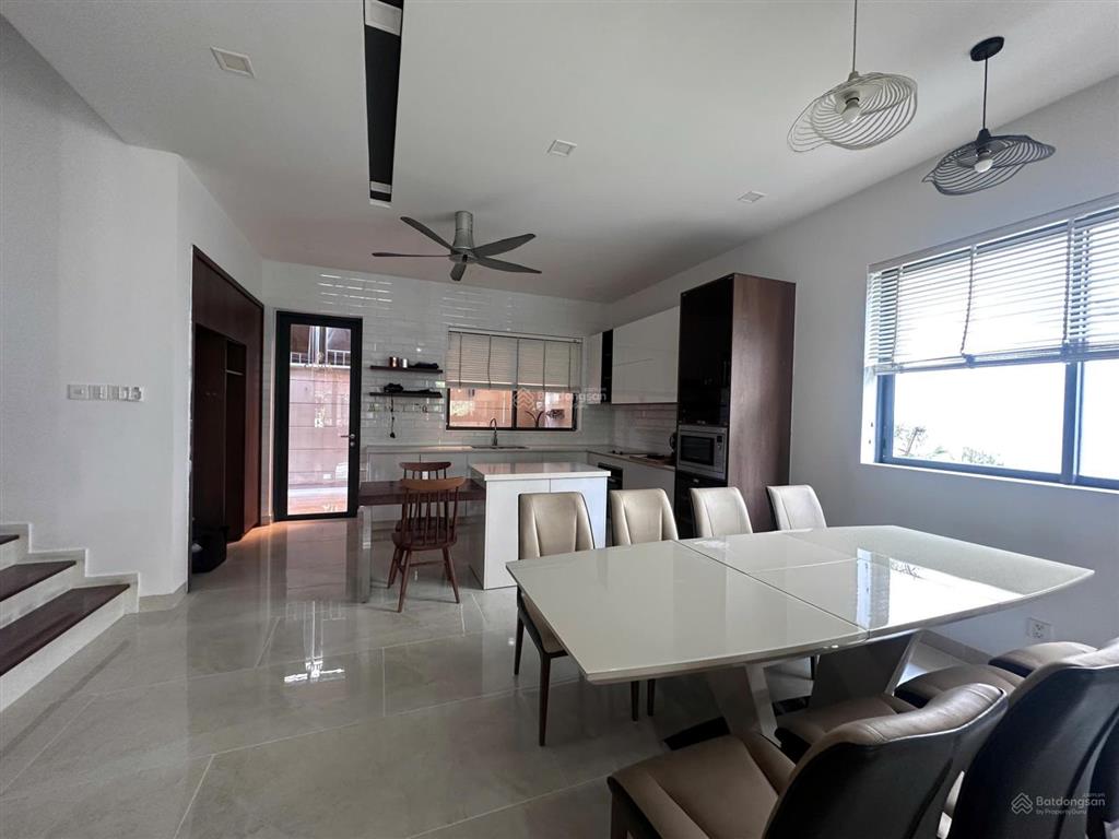 Chính chủ bán nhà số 17 đường 11 nine south. căn góc giữa thoáng.  0908 355 *** mr cảnh