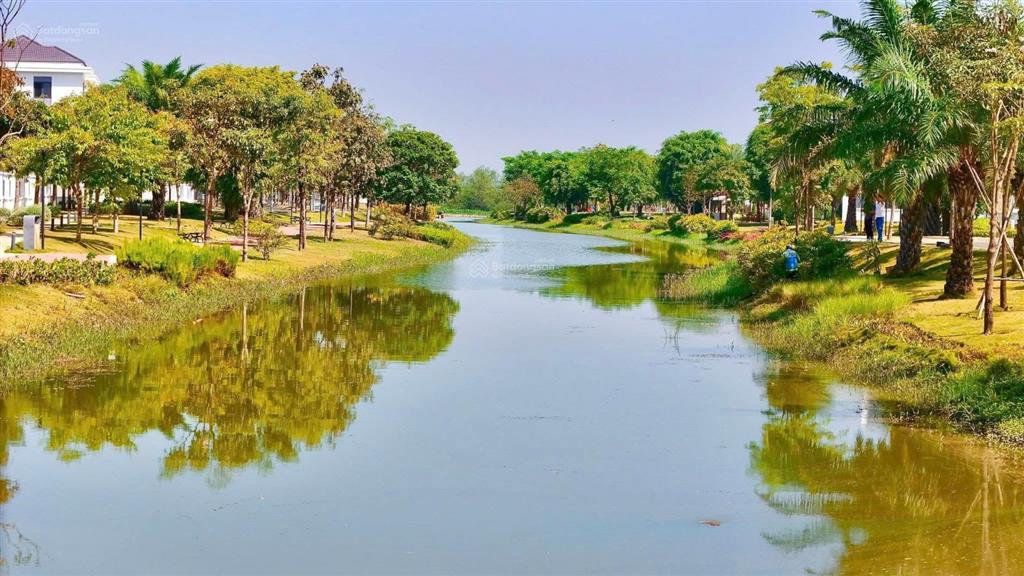 Nhà phố 8x20m, thanh toán trước 4.4 tỷ sở hữu ngay, đường 19m thông, gần sông, gọi bộ 0981 244 ***
