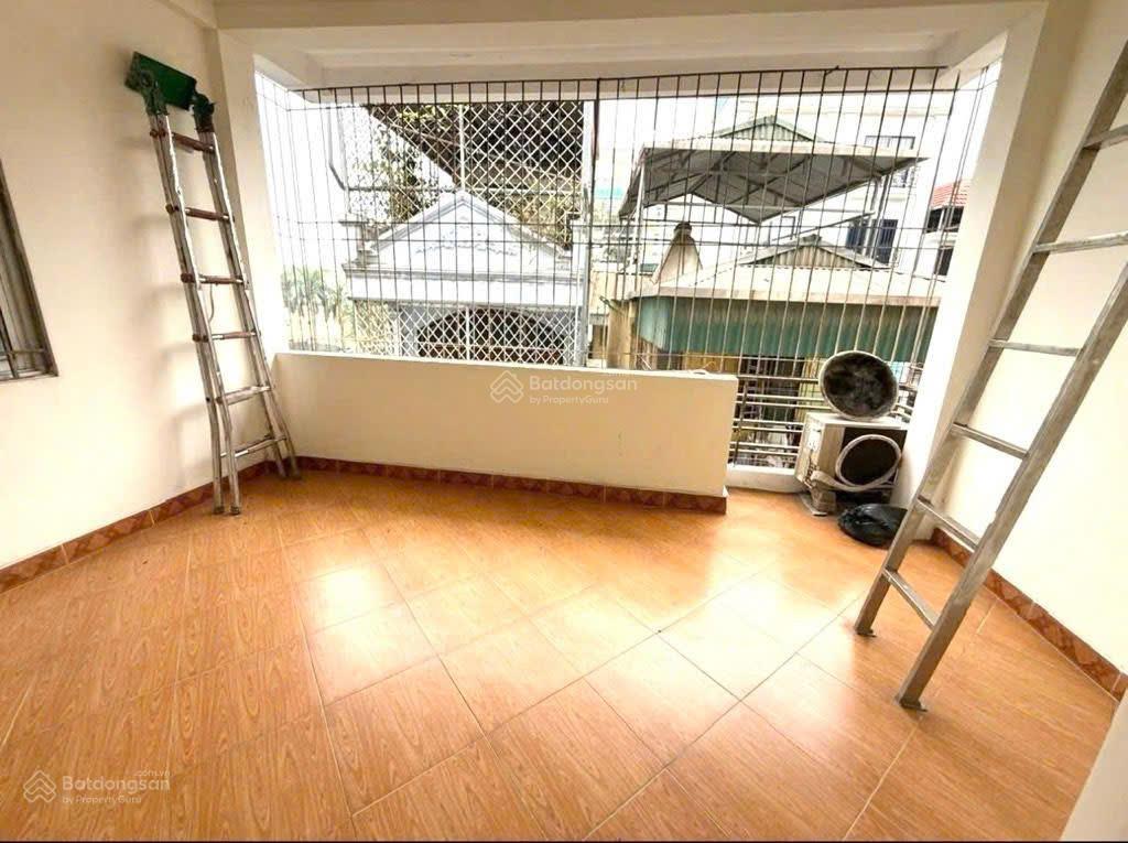 Bán nhà phố trần hòa hoàng mai | lô góc 45m2  ô tô vào nhà  ngõ thông kinh doanh  9.2 tỷ