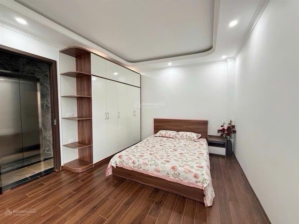 Bán nhà mới định công thượng 6 tầng thang máymt 5.5m5m ra ô tô tránhchỉ 9.7tỷ